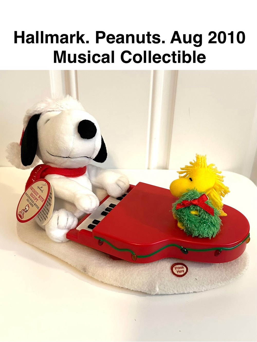 Hallmark Pean Snoopy & Woodstock Holiday Piano Plush 2010 Collectible Musical 🥜